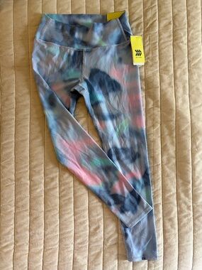 All In Motion leggings NWT size L (10/12)